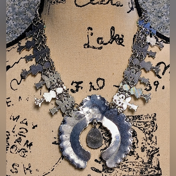 𝑻𝒖𝒓𝒒𝒖𝒐𝒊𝒔𝒆 𝑺𝒒𝒖𝒂𝒔𝒉 𝑩𝒍𝒐𝒔𝒔𝒐𝒎 𝑪𝒐𝒏𝒄𝒉𝒐 𝑵𝒆𝒄𝒌𝒍𝒂𝒄𝒆 - Picture 6 of 13